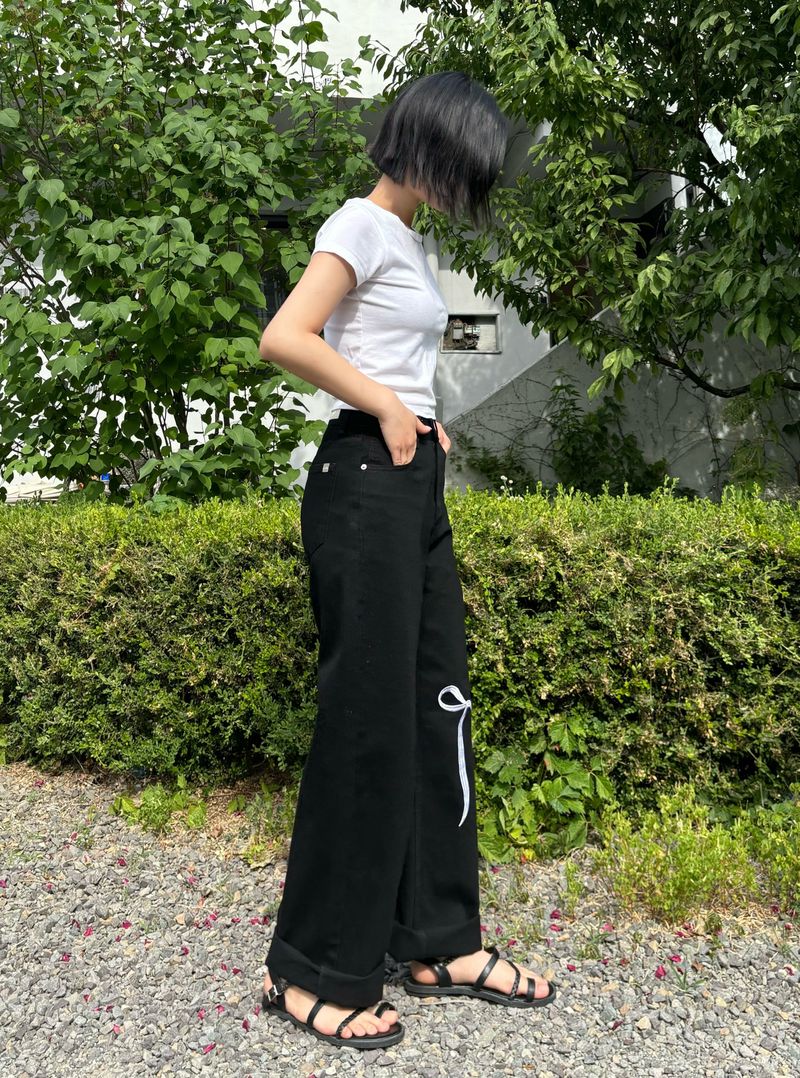 RIBBON EMBROIDERED BLACK DENIM PANTS code 18203