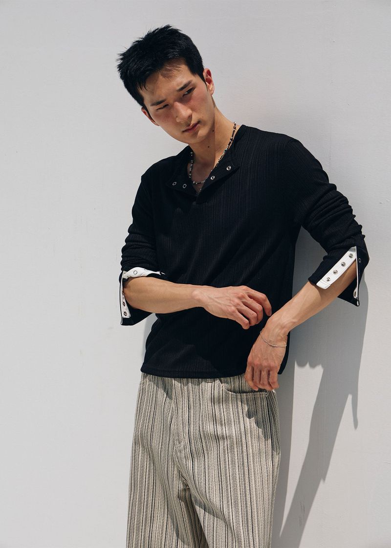 LAURANTSEOUL（ローラントソウル）の「コントラストリベッドヘンリートップ(Black)（トップス）」