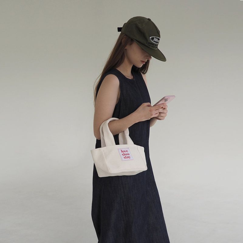 red stitch tote_ivory
