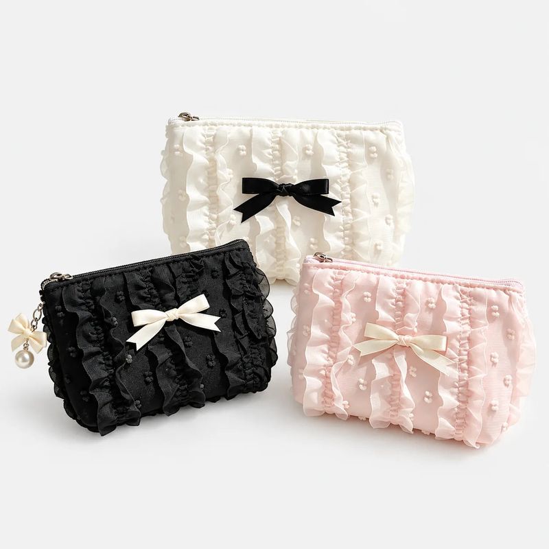 La mode MAQI（ラ モード マキ）の「1+2 Lace Ribbon Mini Coin Pouch（Bags）」