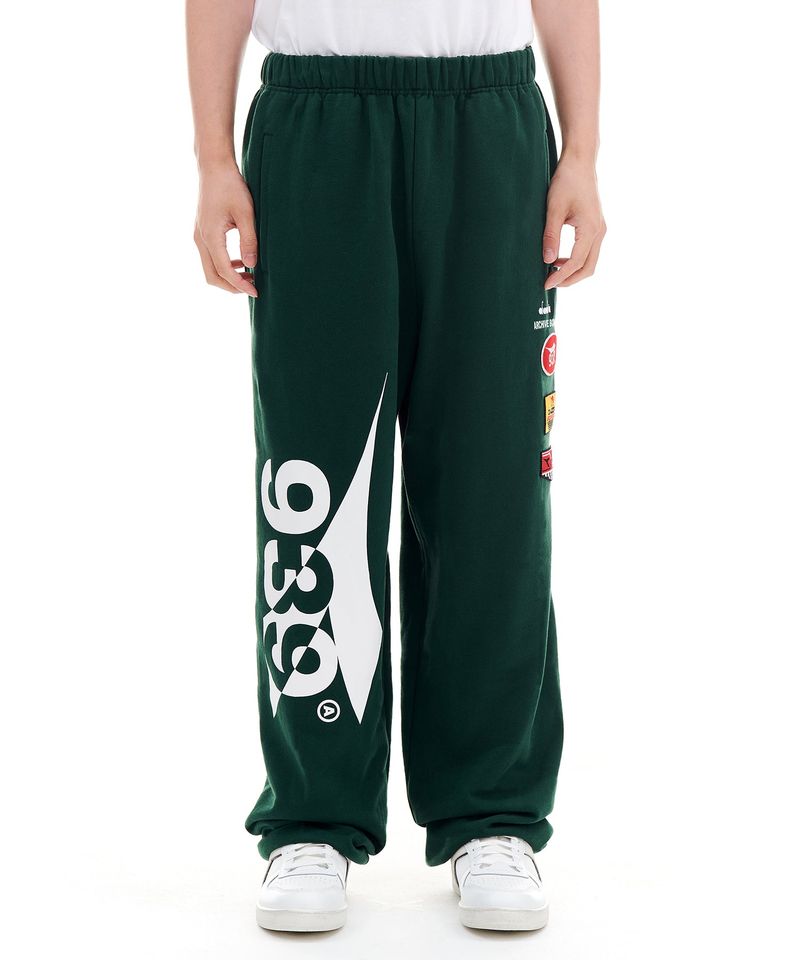 ARCHIVE BOLD（アーカイブボールド）の「[Archive Bold X Diadora] RACING SWEAT PANTS (GREEN)（Pants）」