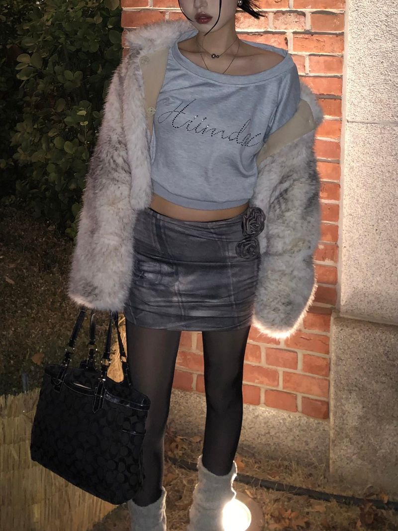 Gray Cubic Crop Sweatshirt