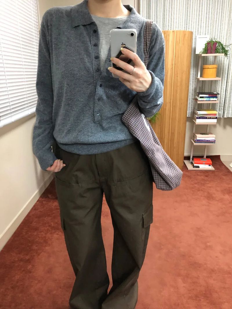 Cashmere collared knit