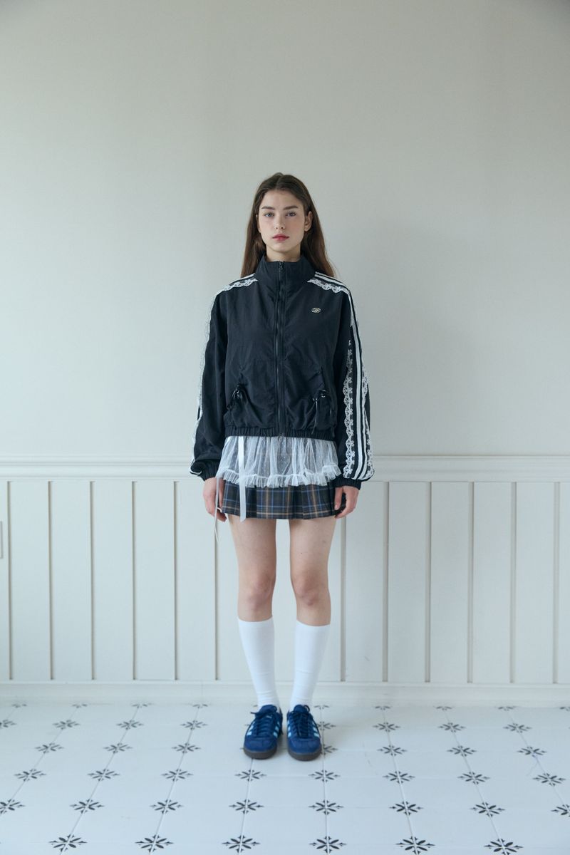 LACE TRACK WIND BREAKER (2 COLORS)