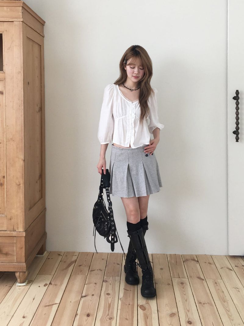Low pleated sweat mini skirt
