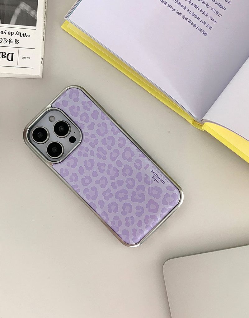Mint Moment（ミントモーメント）の「[MADE]ラベンダーレオパード シルバー エポキシ バンパー iPhoneケース（Smartphone Accessories）」