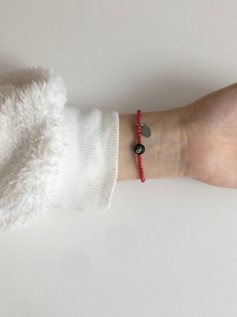 YIN N YANG RED BRACELET