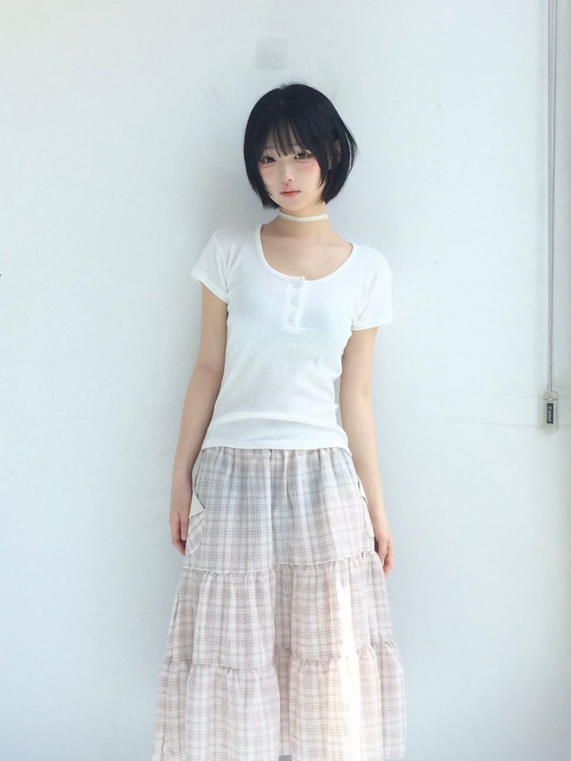 ner.ui.bin（ノエビン）の「ラウンドUボタンスリムトップ（トップス）」
