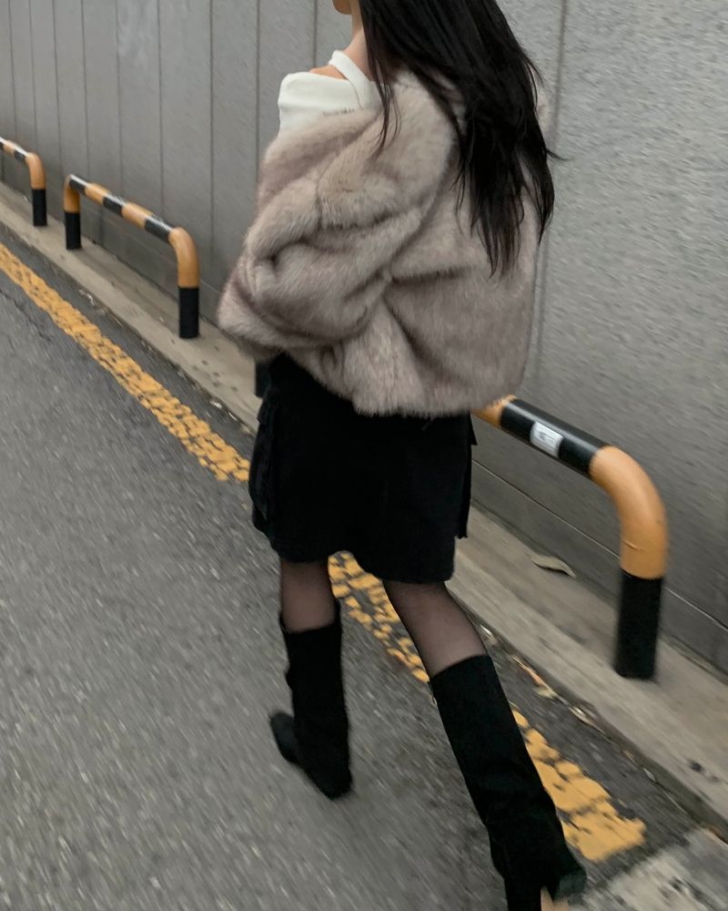 Core cargo skirts