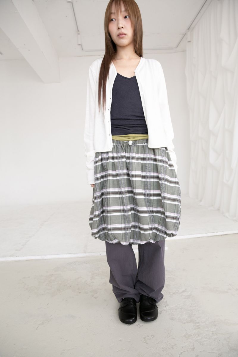 omoosoohy(オムスヒ)の「balloon check stopper skirt(2colors)(Skirts)」