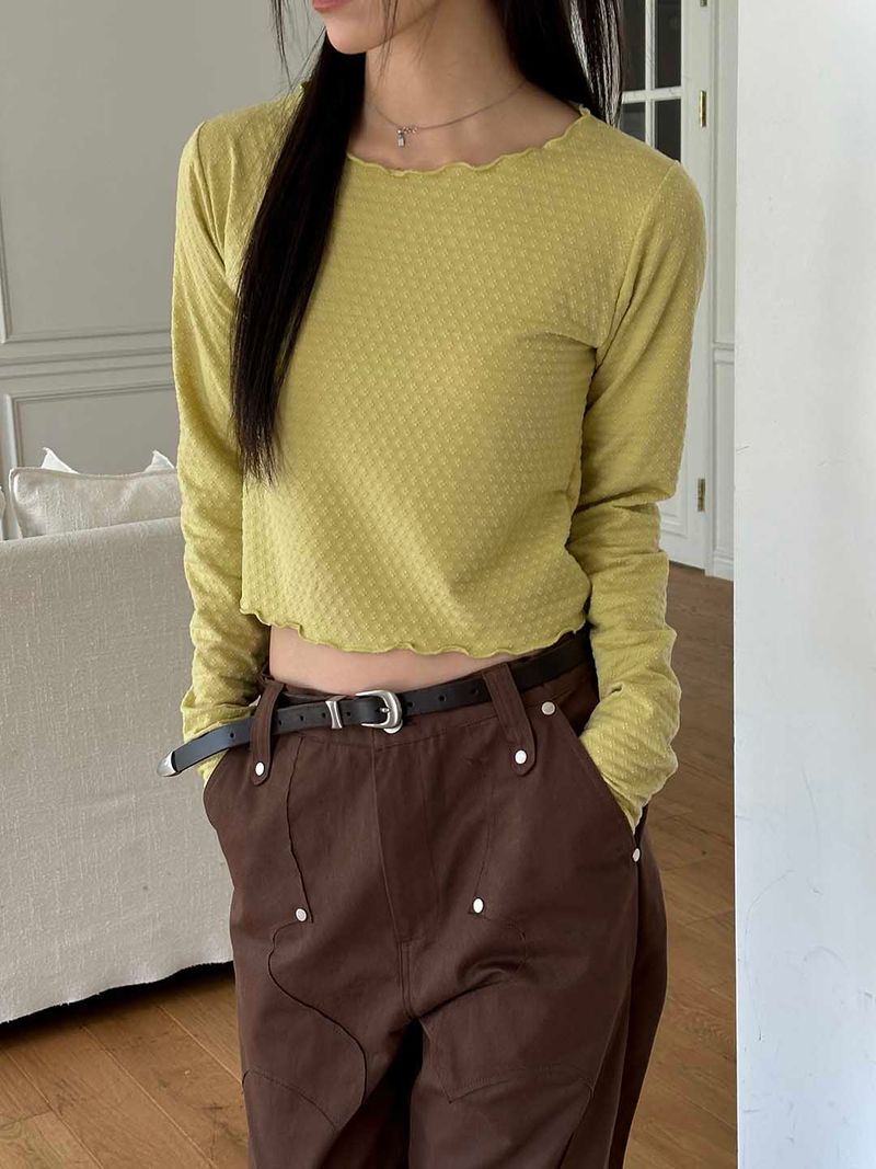 MUZESEOUL(ミューズソウル)の「Wave textured crop t-shirts(3color)(Tops)」
