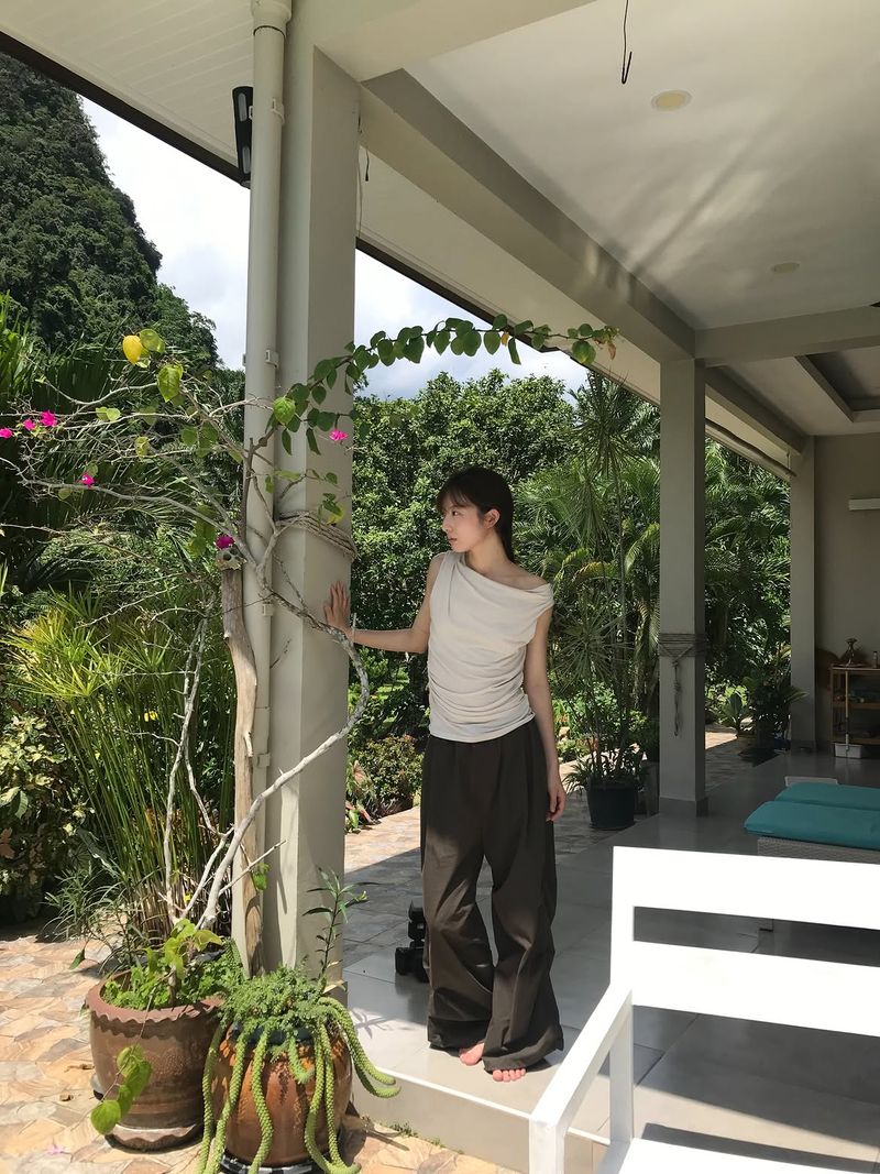 Soft Drape Sleeveless (Oatmeal)