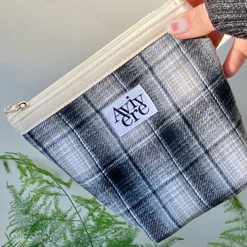 classic pouch_check black