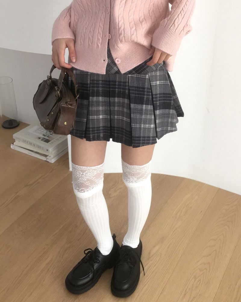 WONDER WONDER(ワンダーワンダー)の「Pehi Checkered Pleated Skirt(Skirts)」