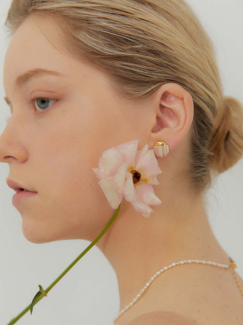 2021 Pantone Stratum daily round earring (PB)