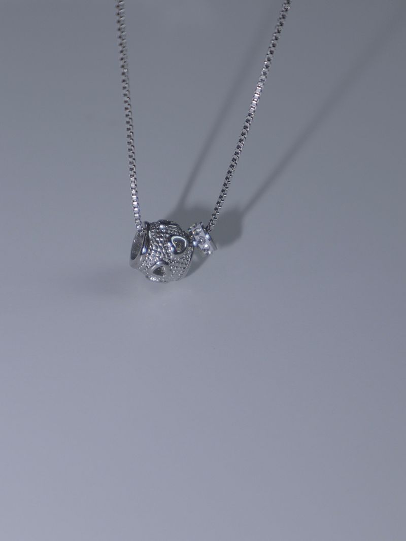 metal heart ball necklace