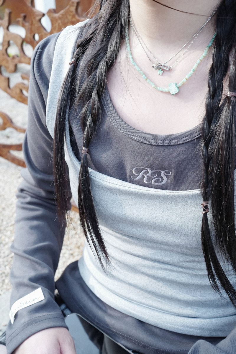 RS round long sleeve tee charcoal