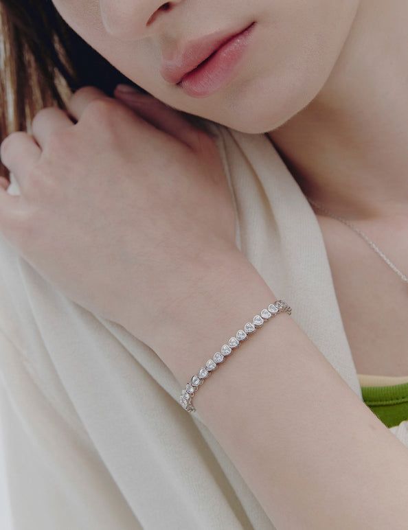 hyeres lor（イエール・ロール）の「26SS★ [Premium Plating] Essence AB(W) Love Point Tennis Bracelet（Accessories）」
