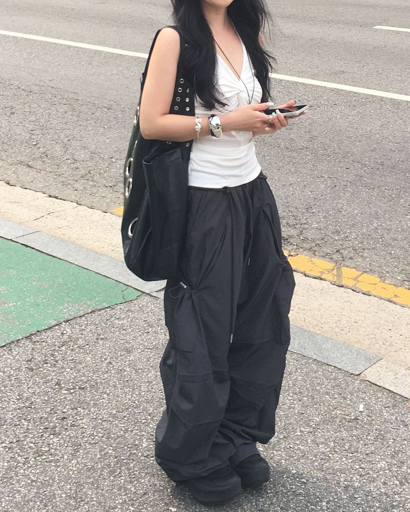 Cubic twisted sleeveless