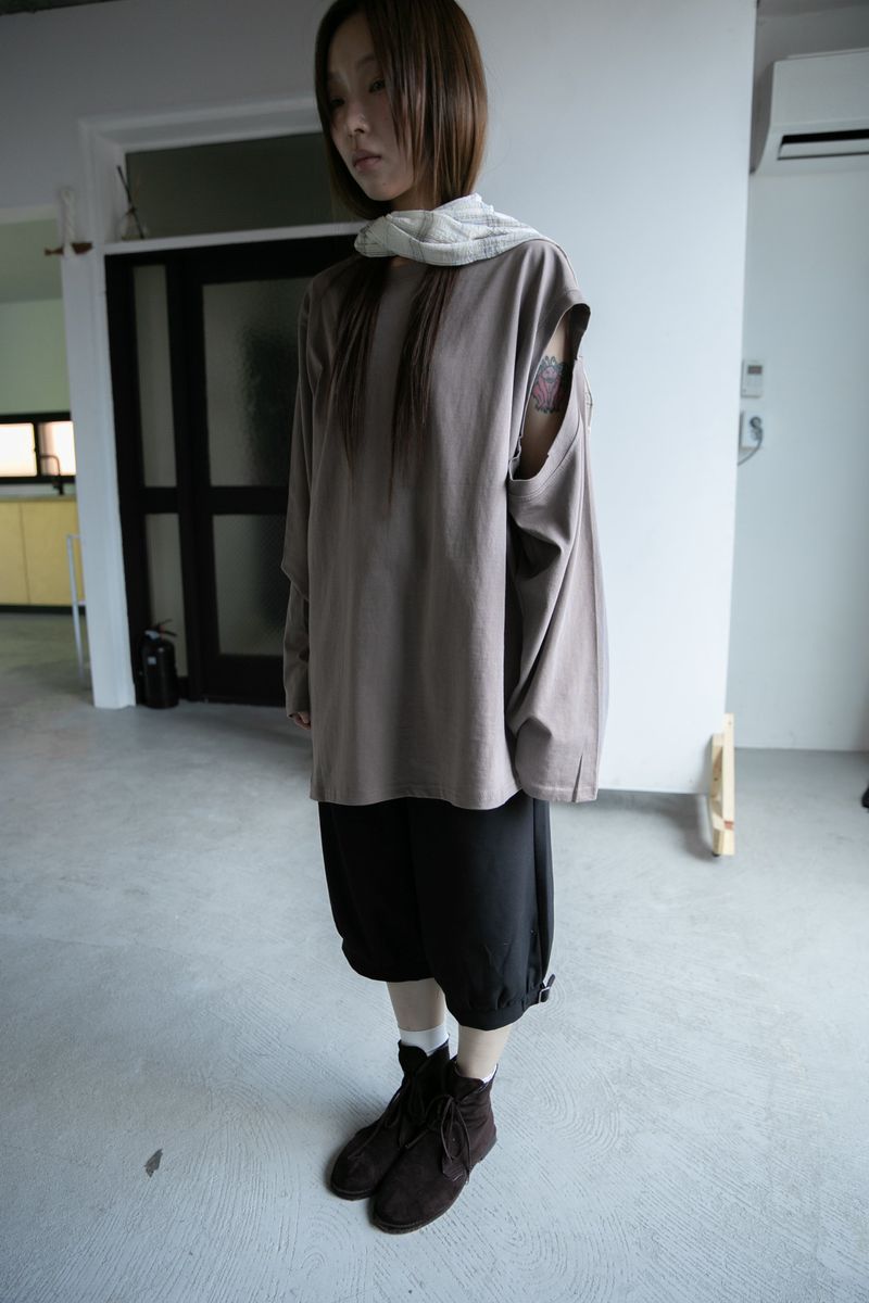 hole shoulder over long top(3colors)