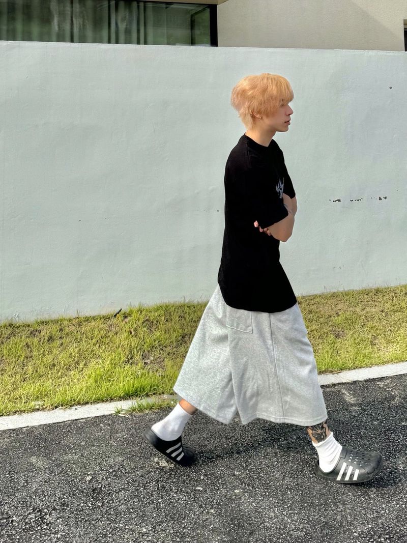 Layer pintuck bermuda wide half pants 2C