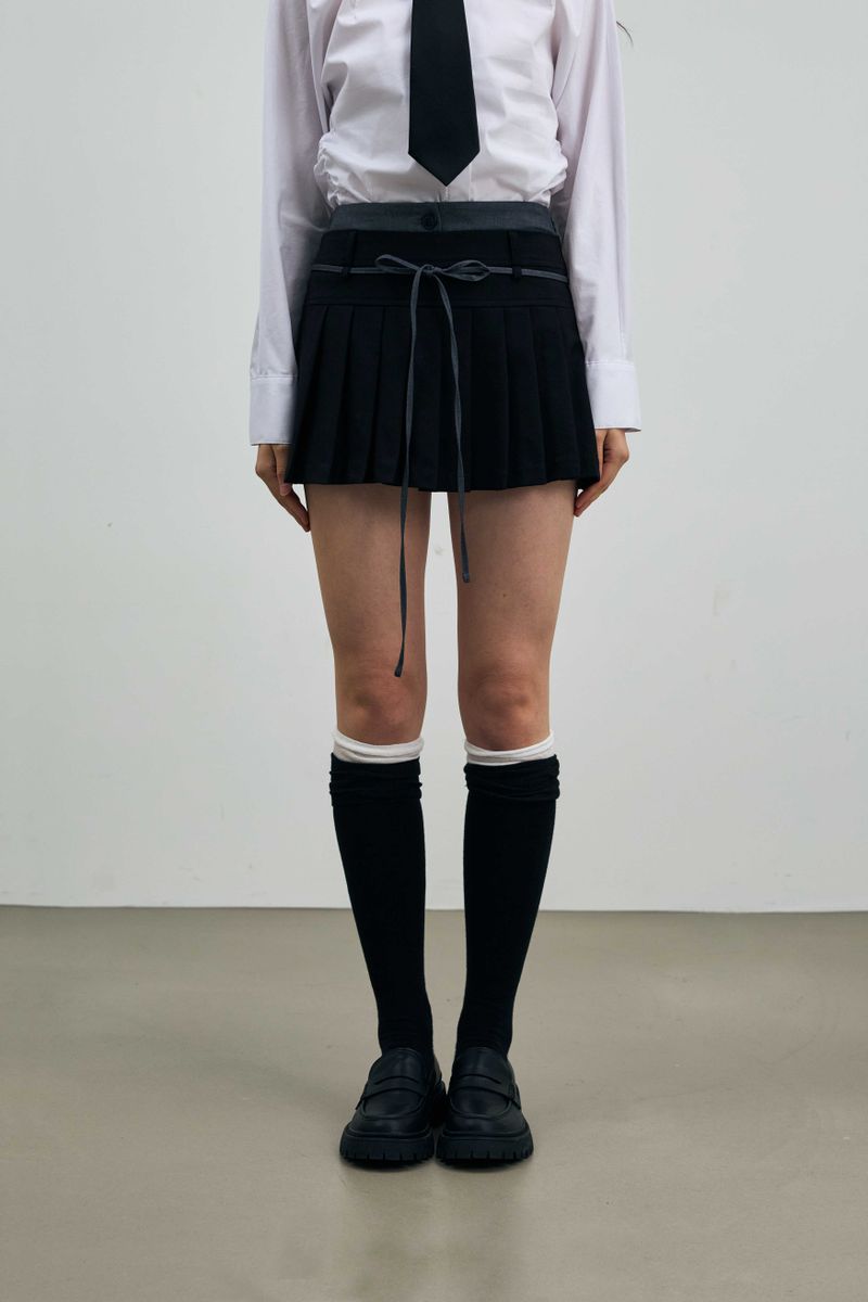 ARIKIM（アリキム）の「SCARLET PLEATS SKIRT PANTS / BLACK（Skirts）」