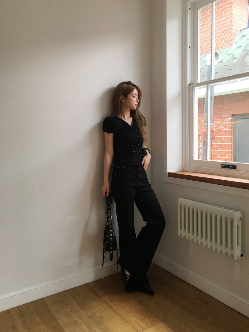 Double button v blouse