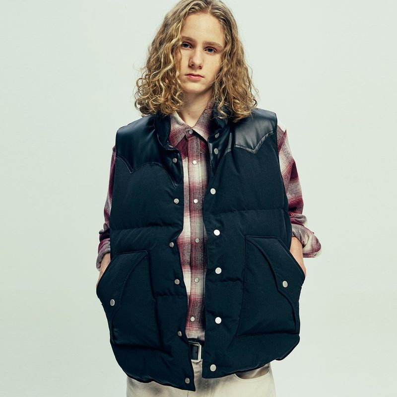 KND（ケイエンド）の「70s wyo padded ski vest black（Jackets/Outerwear）」