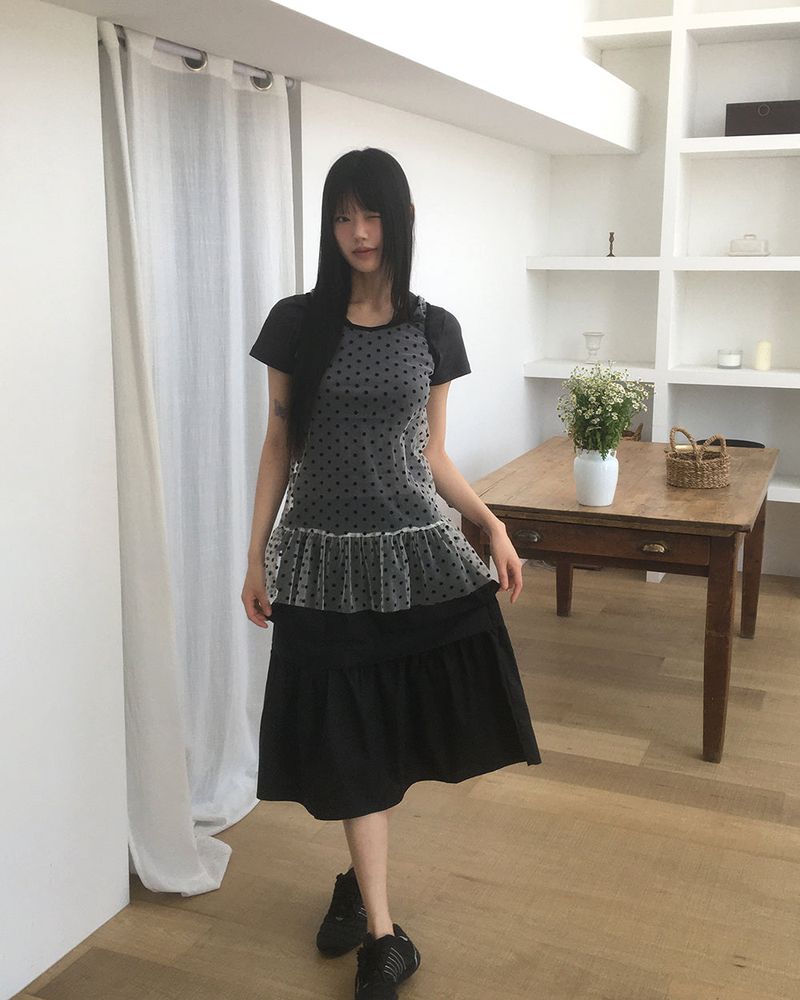 Mire Slit Tiered Midi Skirt