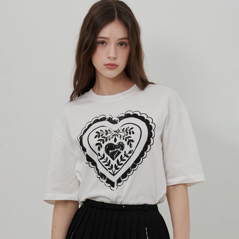 AWE BORN US（アボンアス）の「HEART PRINT T-SHIRT [WHITE]（Tops）」