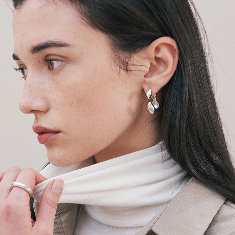 Third Movementの「Bubble Earring (Silver)(Accessories)」