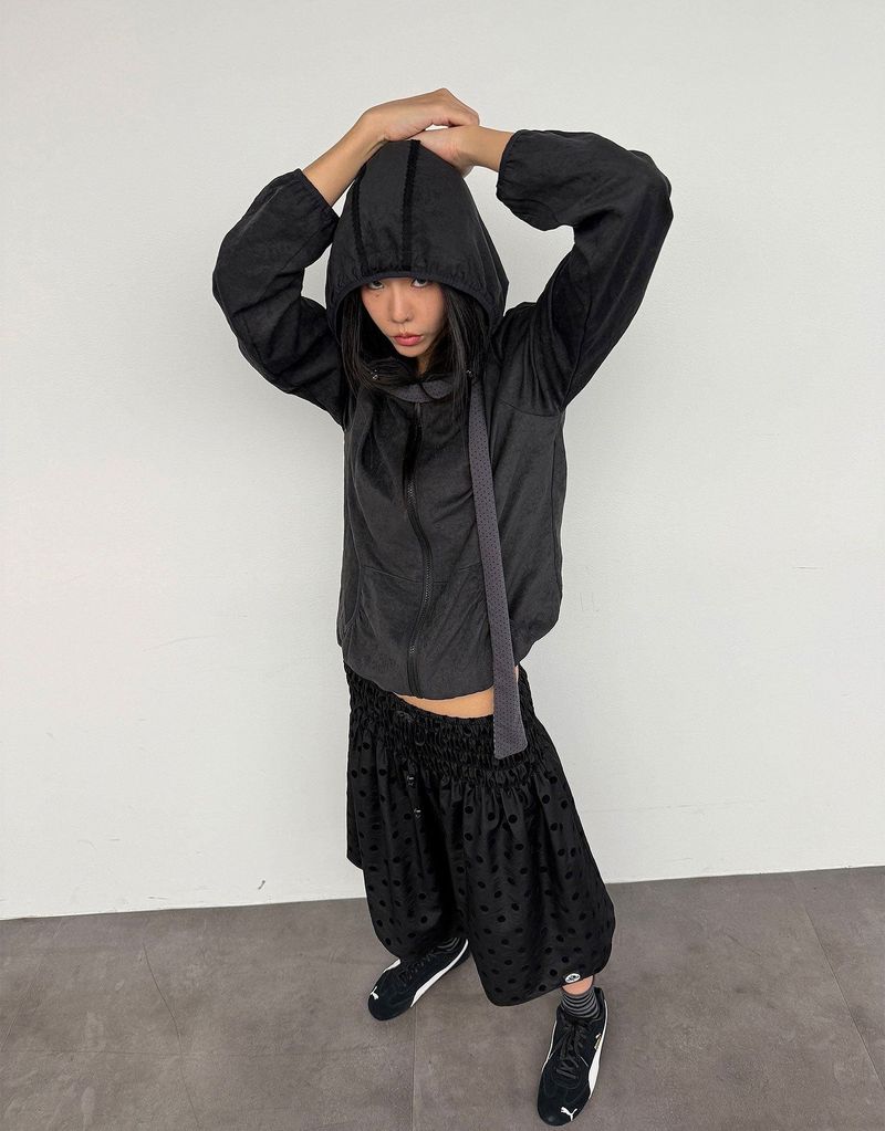 BALL SKIRT IN BLACK