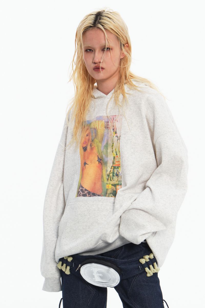 Embryo（エンブリオ）の「Embryo spicy girl print hoodie（Tops）」
