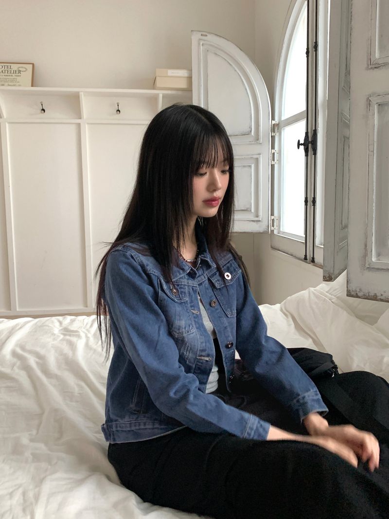 Turned damage slim fit denim jacket