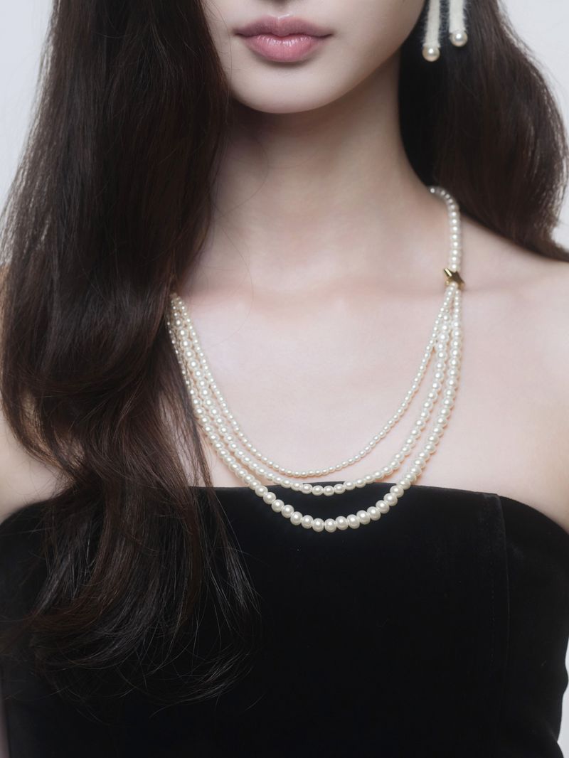 LOLLA(ローラ)の「Pearl star necklace(Accessories)」