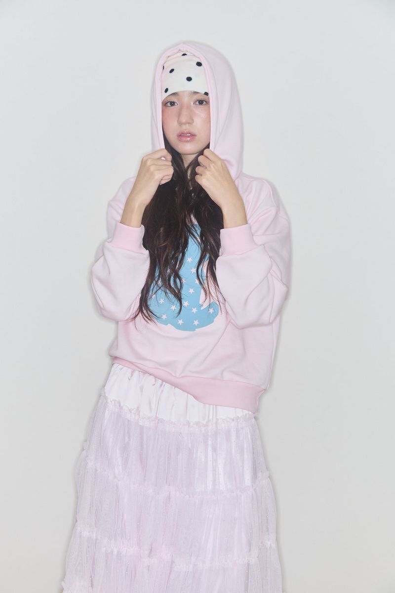 STARLIGHT KIRI CROPPED HOODIE (PINK)