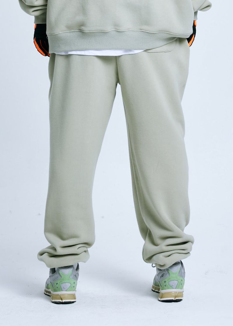 RLOVEUTIONスウェットパンツ