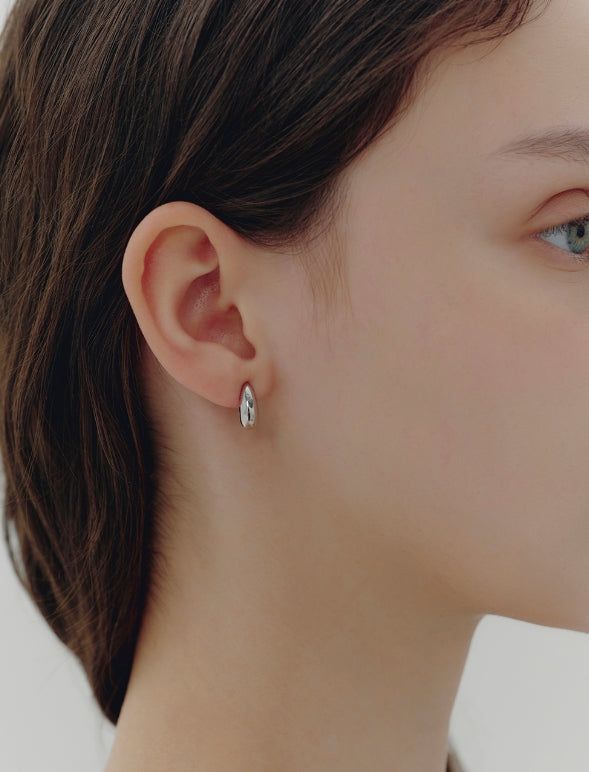 hyeres lor(イエール・ロール)の「26SS★ H Edition (W) Volume Core Earrings(Accessories)」
