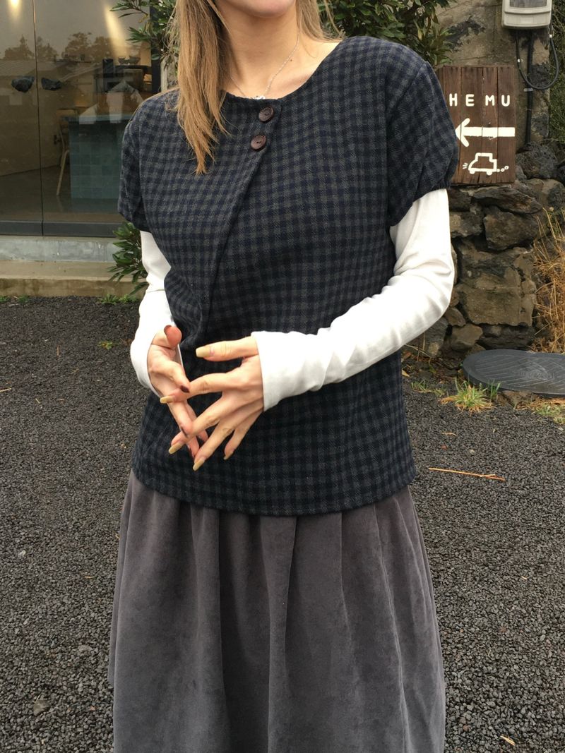 Mone Check Puff Blouse (2c)