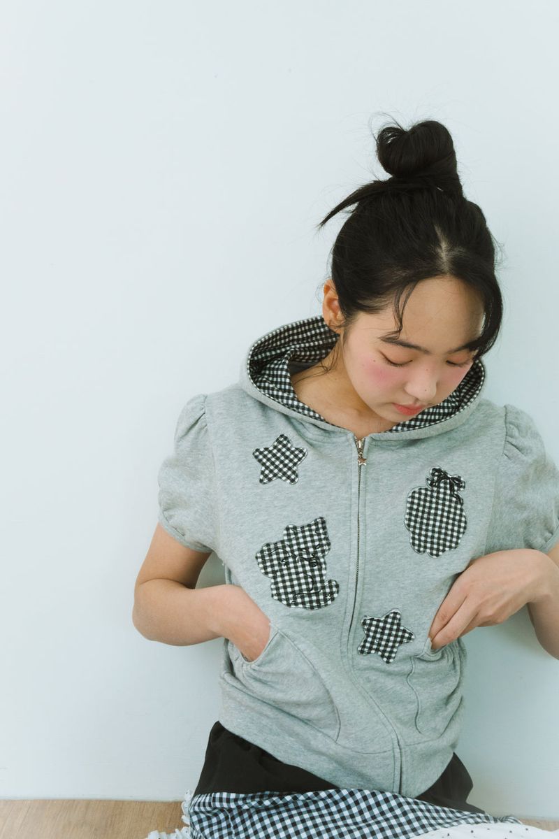 PURRING CHECK PATCH HOODIE 