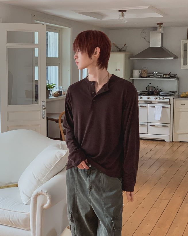 2PLAN（ツープラン）の「フィンラン フィンガーホール ヘンリーネック ロングスリーブ（トップス）」