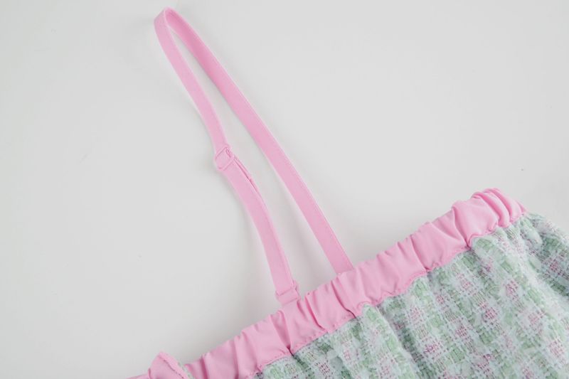 Pink tweed and crochet bustier