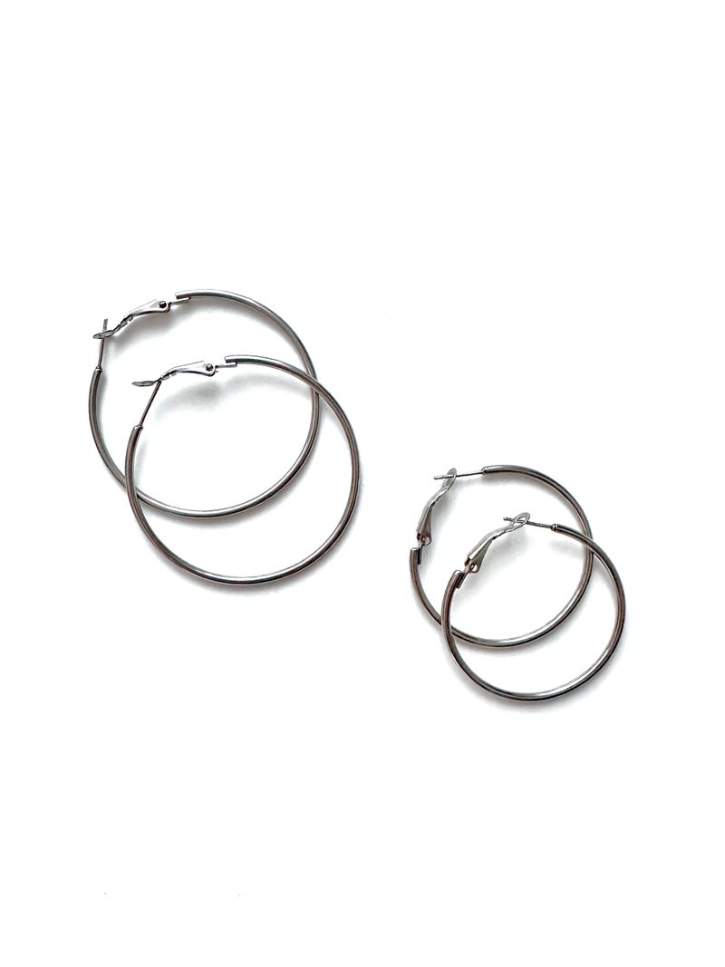 BUZZERBE（ブザービー）の「One Touch Hoop Earring（Accessories）」