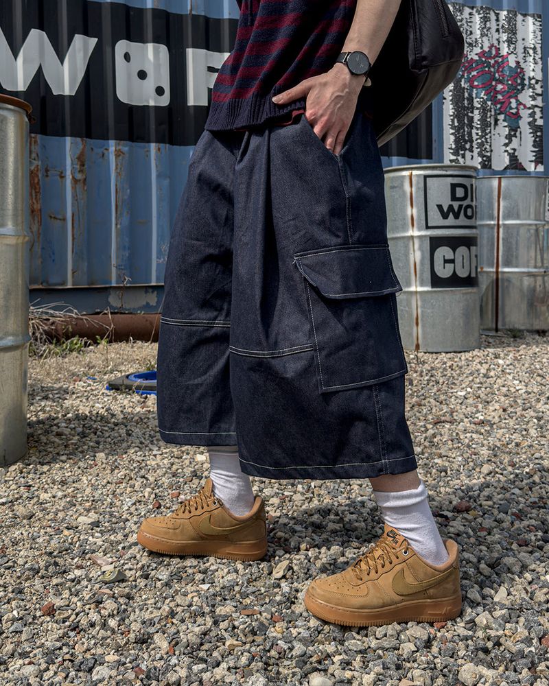 Circular Belt Stitch Cargo Bermuda