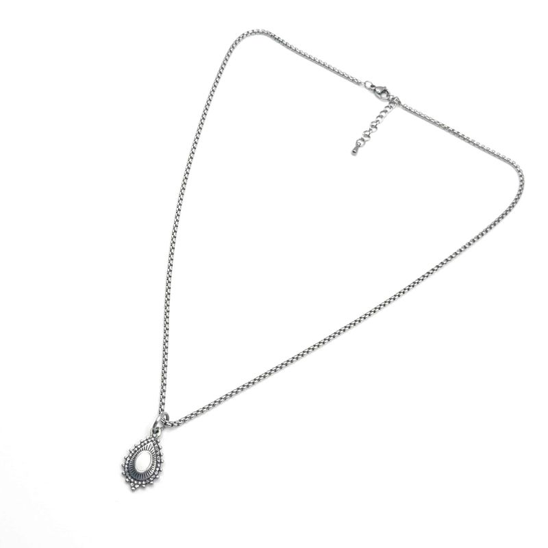 [MADE] White tear Necklace