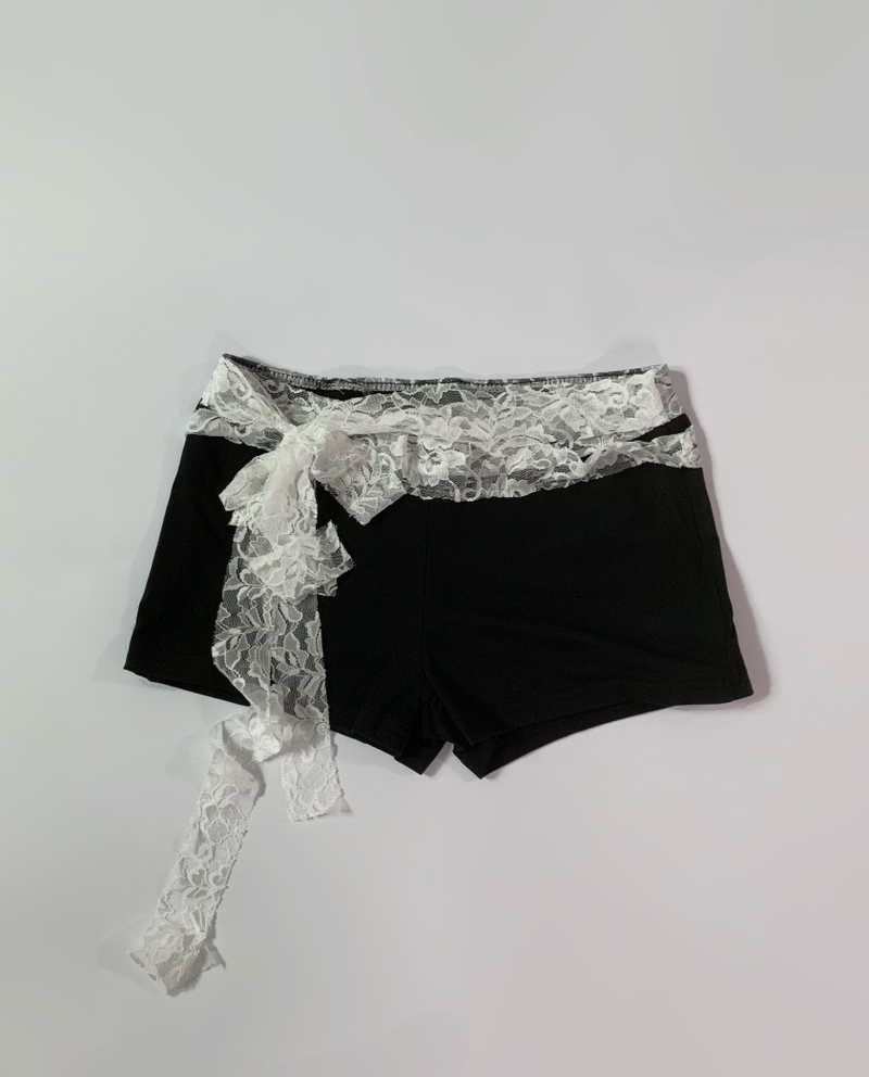 Bailey Lace Slim Shorts