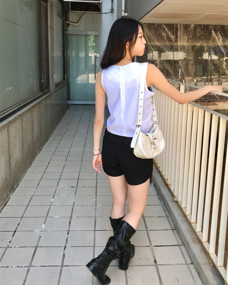 Azalea shoulder bag