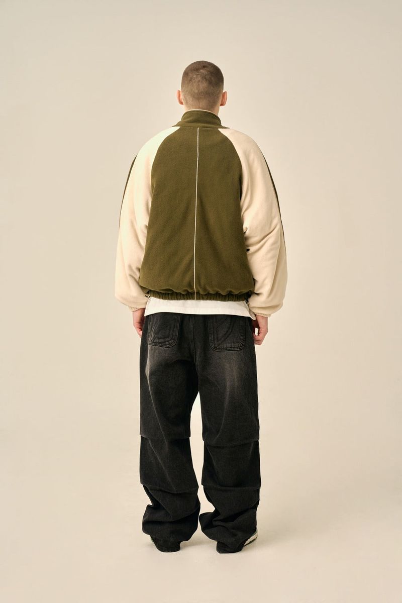 FIVE-PINTUCK WASHED DENIM