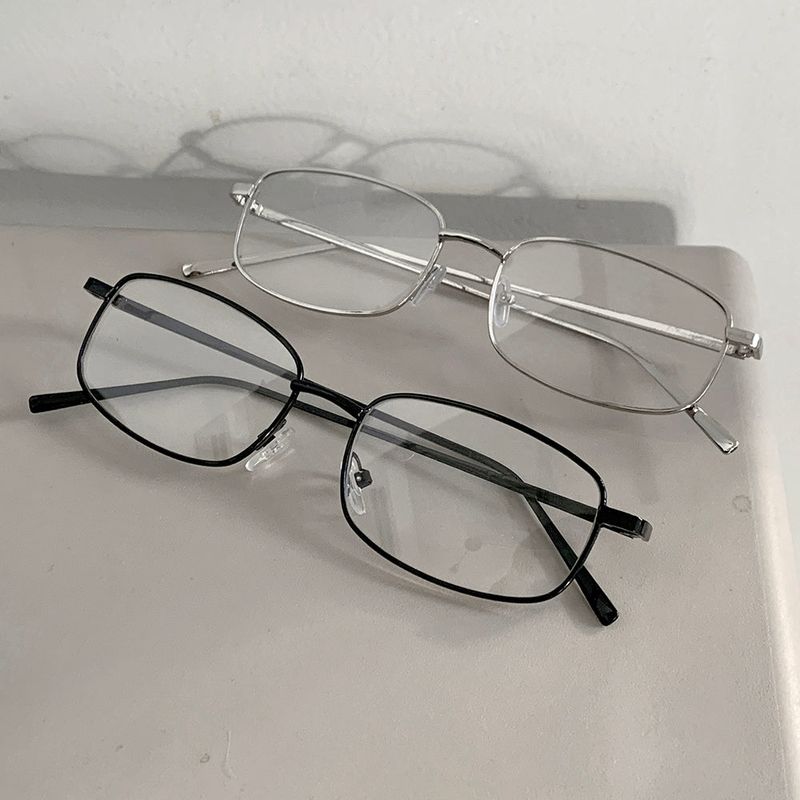 WONDER WONDER(ワンダーワンダー)の「Poit Nerd Metal Thin-rimmed Square Glasses(Fashion Accessories)」