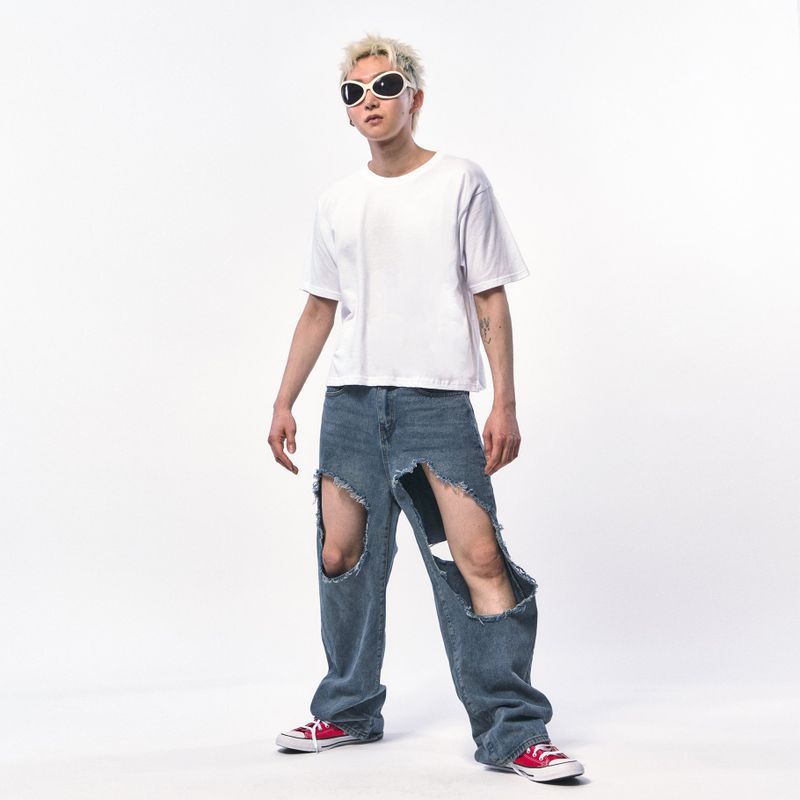 C Wear by the Genius(シーウェア バイザジーニアス)の「Men's Crop T-Shirt White(Tops)」